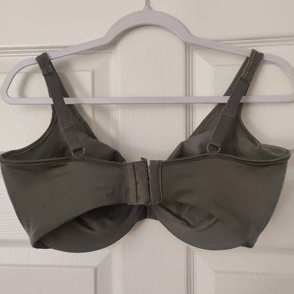 36ddd or 36F NWOT Lilyette Bras - Picture 2 of 3